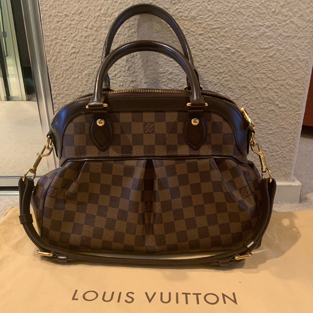 🤎 Authentic Louis Vuitton  Damier Ebene Trevi PM Handbag